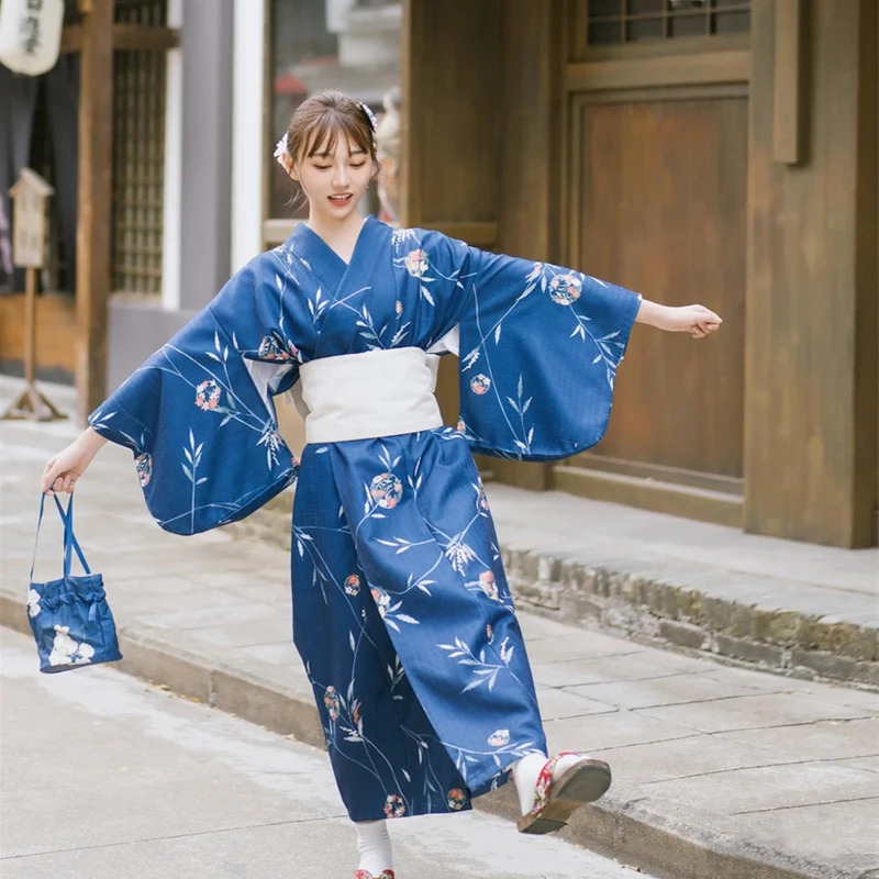ชุดกิโมโนญี่ปุ่นแบบดั้งเดิม ปี - Anime Cosplay Photoshoot บทวิจารณ์และราคา